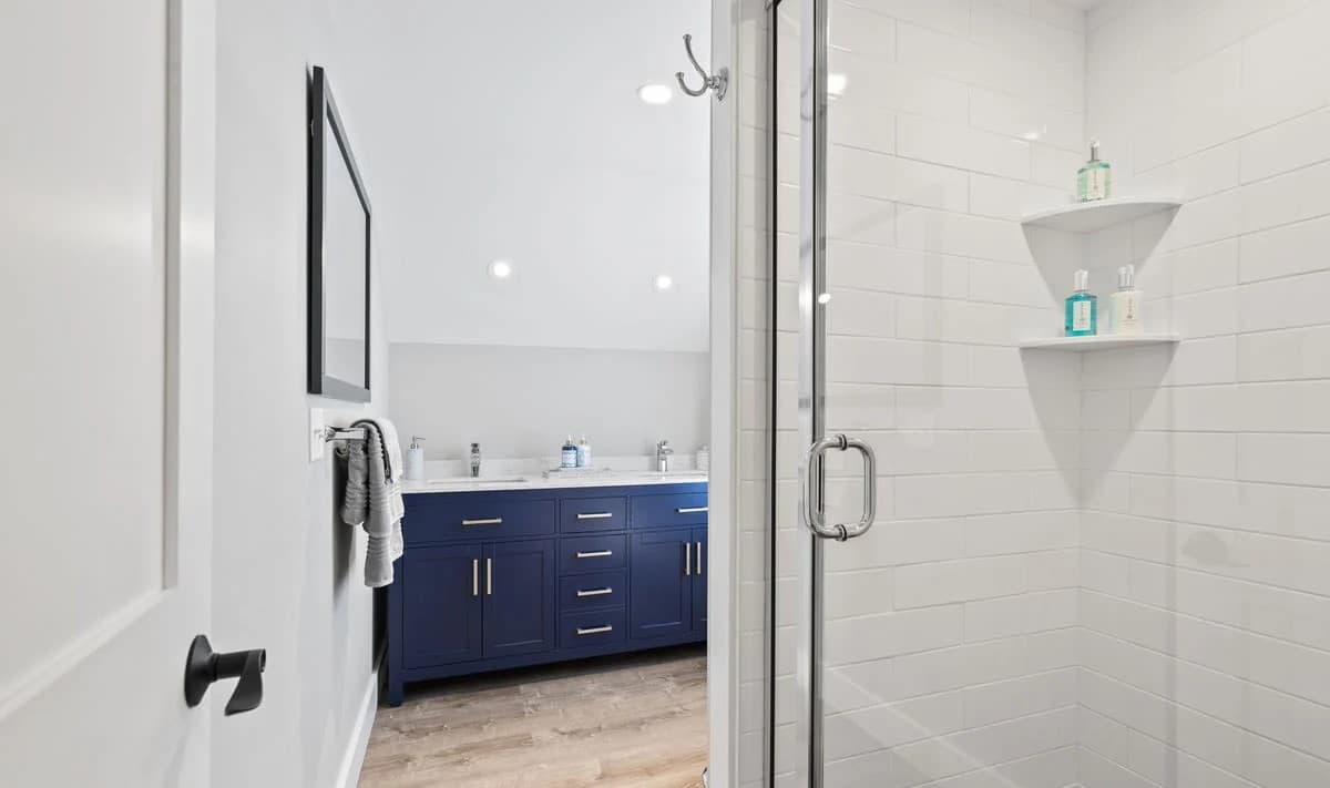 Jewel of the Miles - Image 15