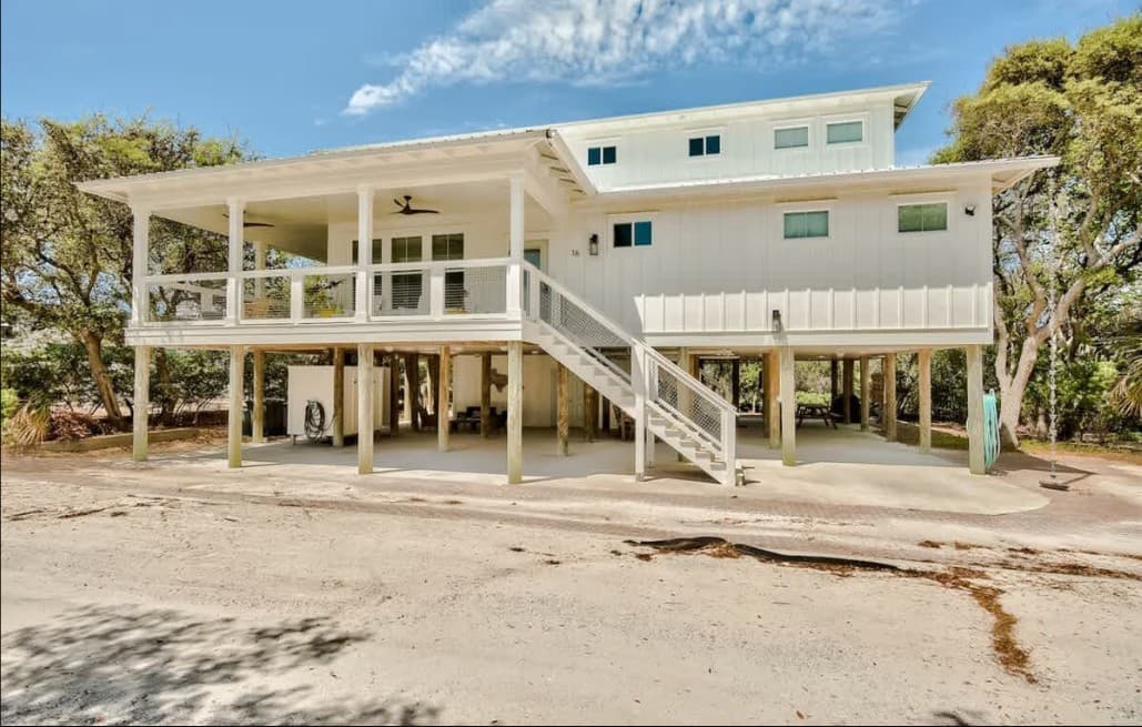 Beach Retreat - Image 3