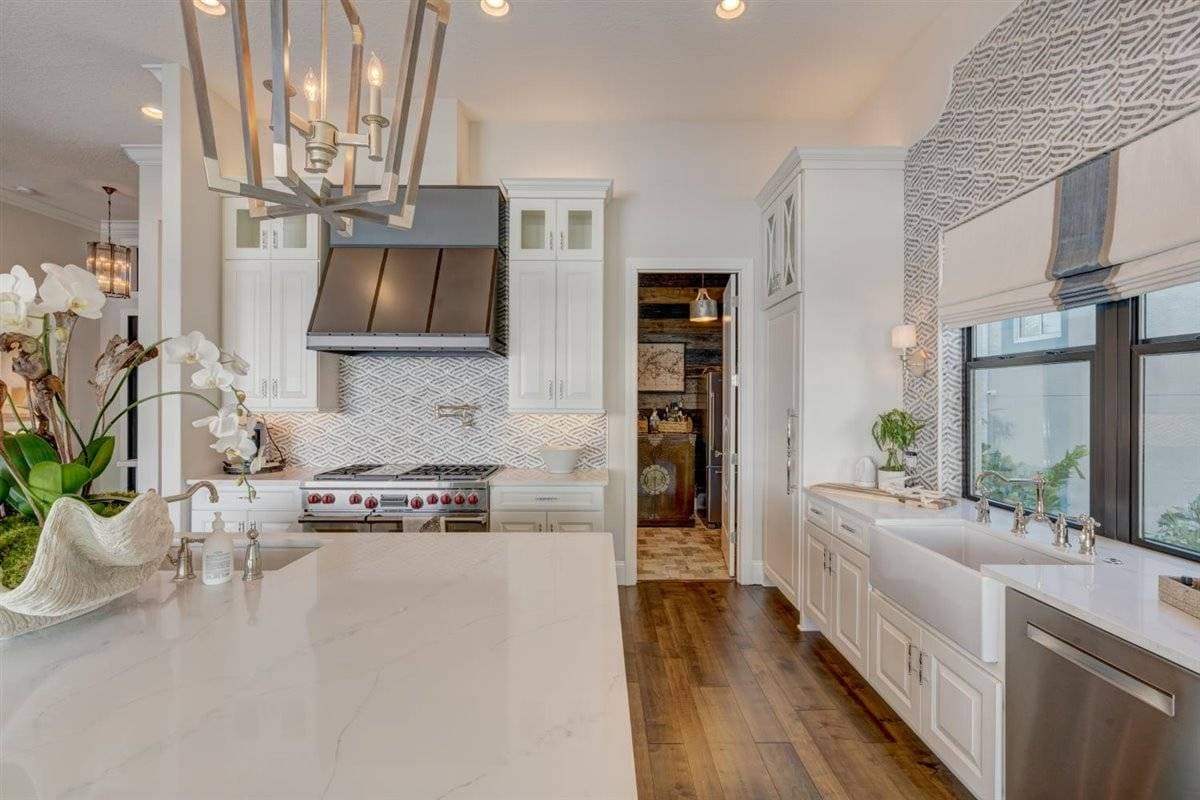 Bayside Paradise Mansion - Image 8