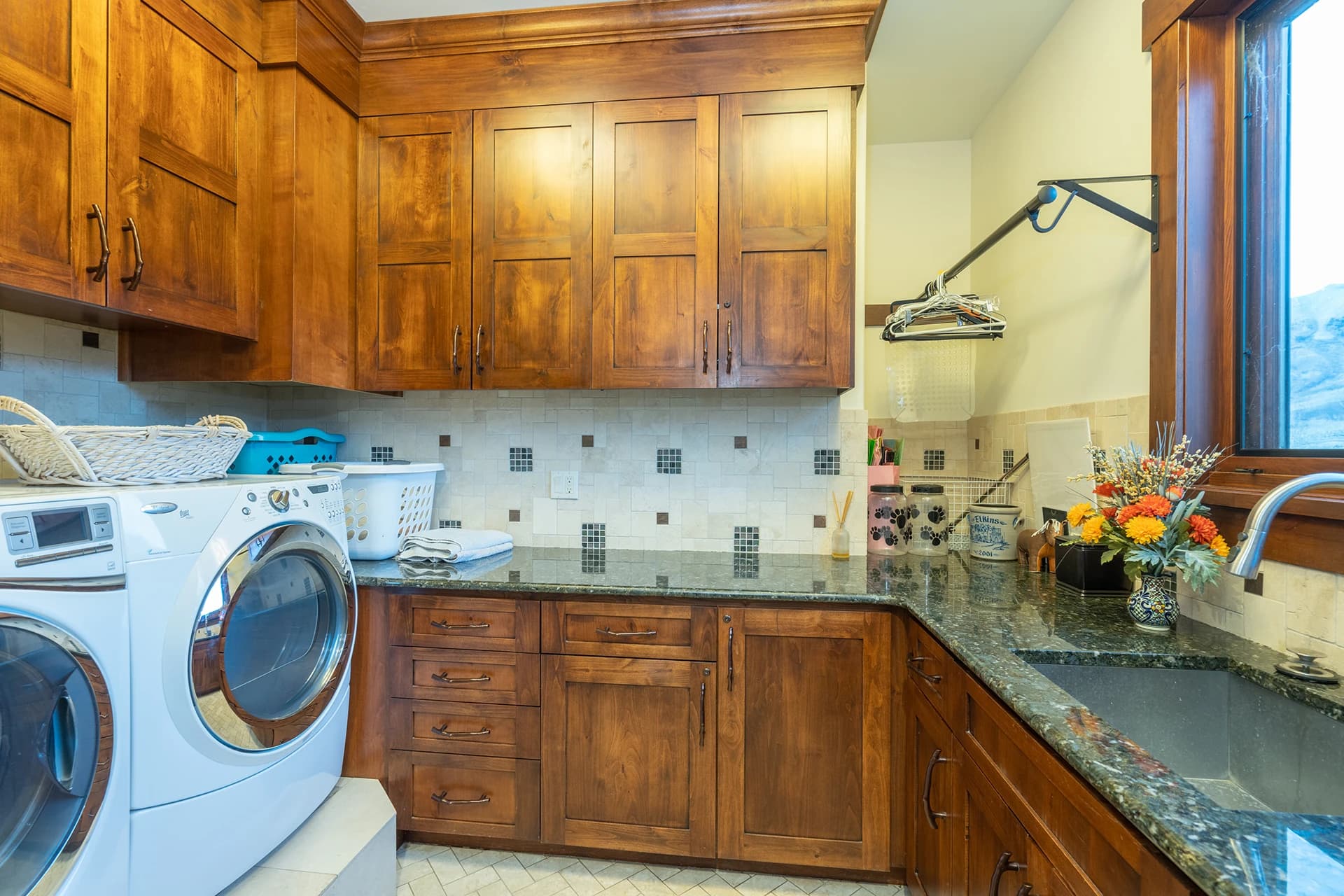 San Sophia Manor - Image 42