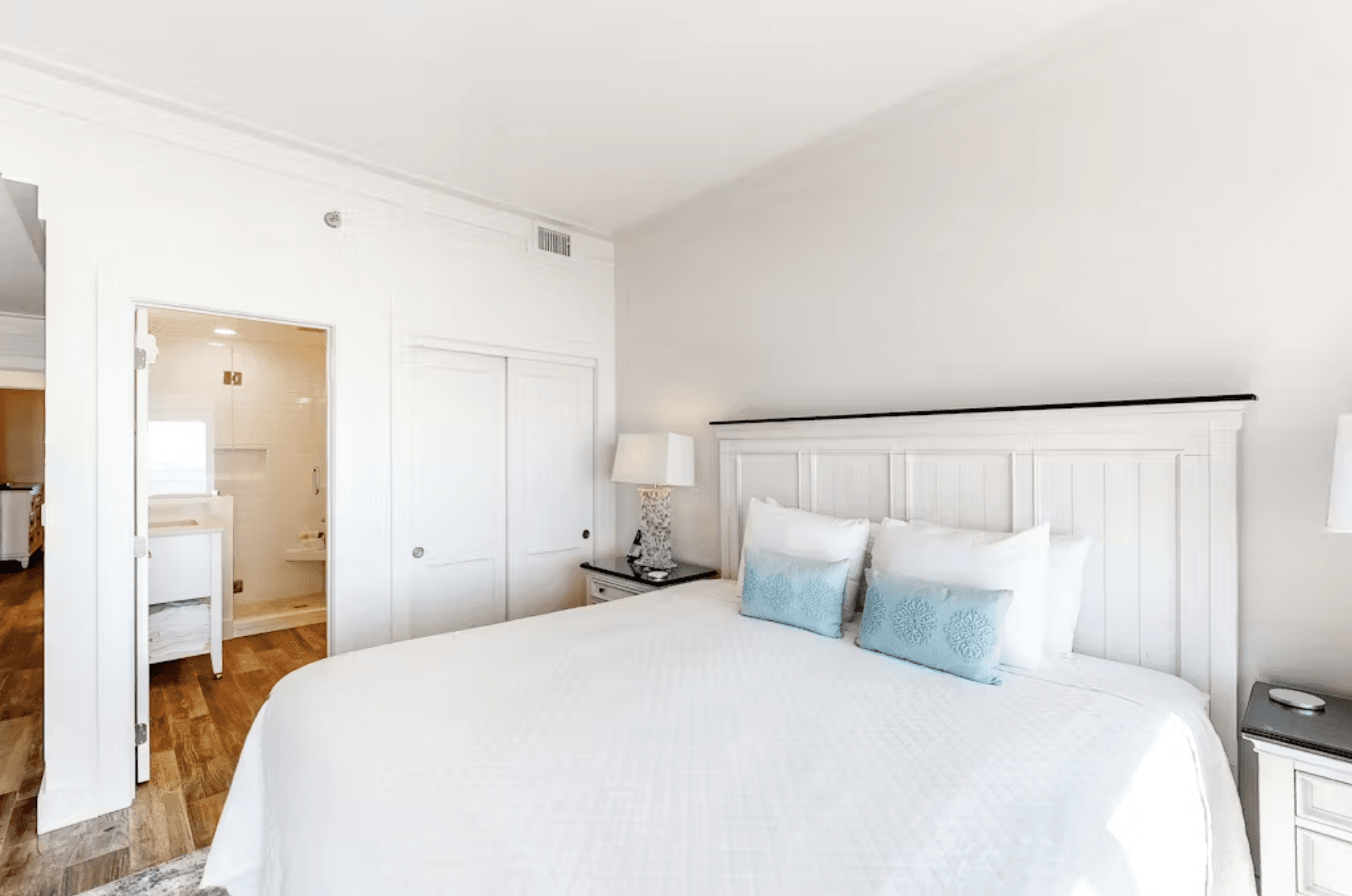 TOPS'L Beach Manor #510 - Image 11