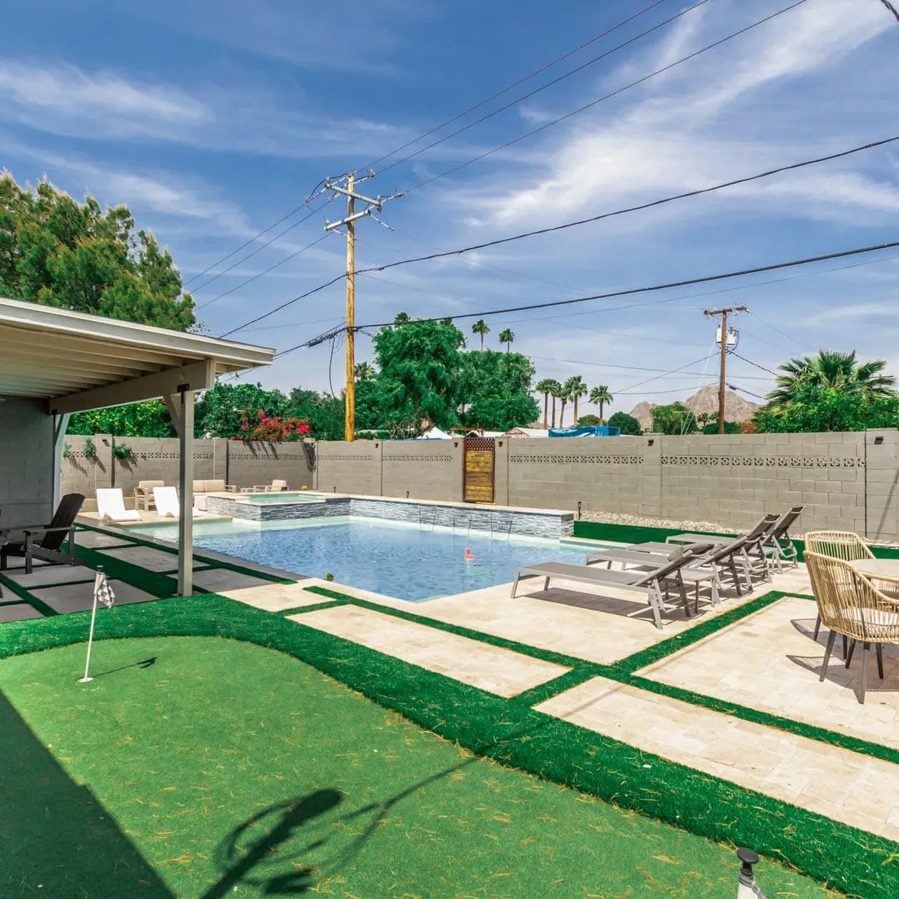 Sunset on 11th - Image 36