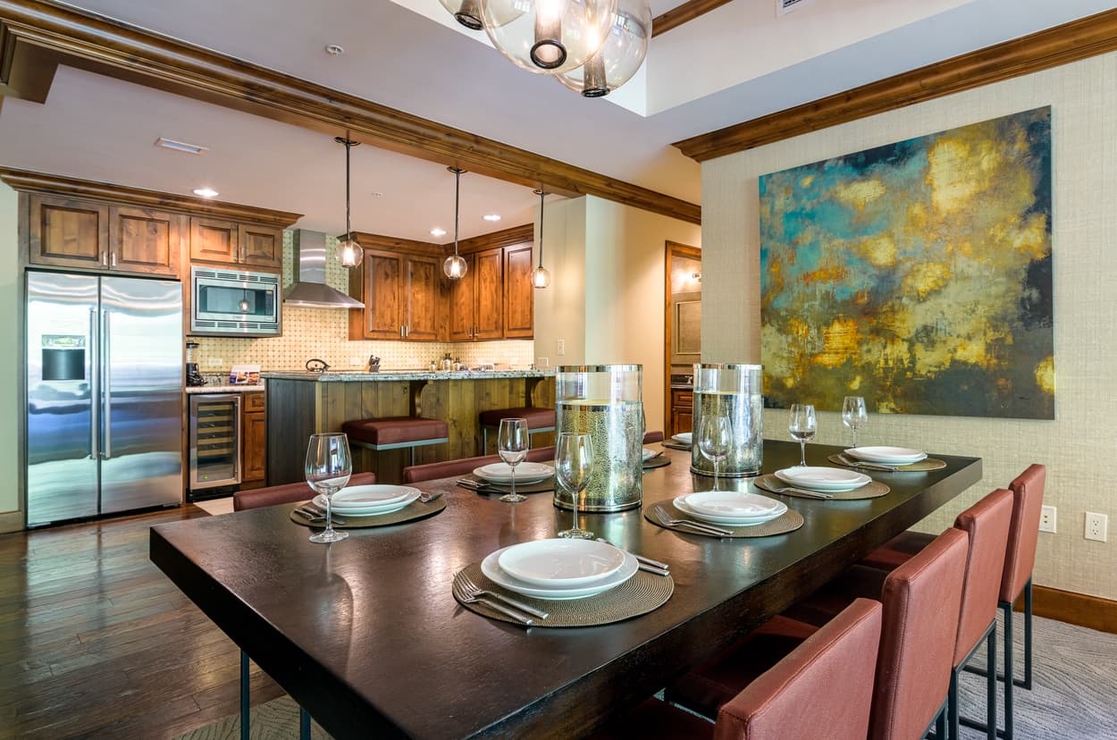 Cloud Nine at The Ritz-Carlton - Image 3