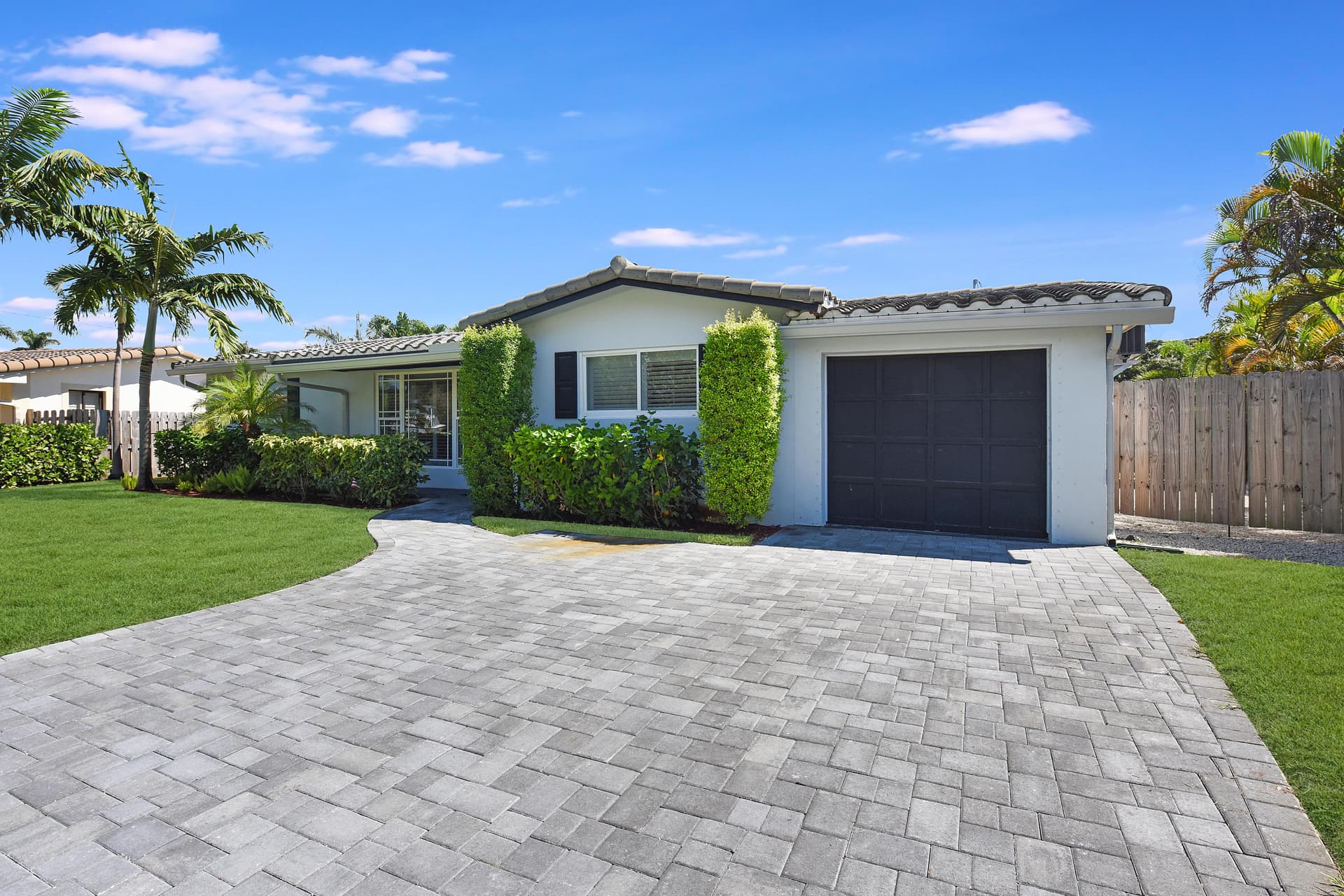 Light Beam House  - Image 3