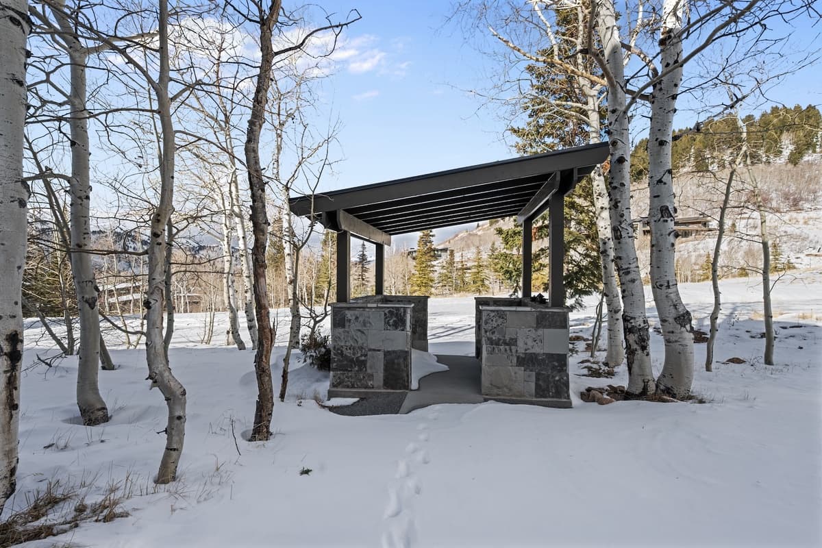 Quicksilver Haus - Image 93