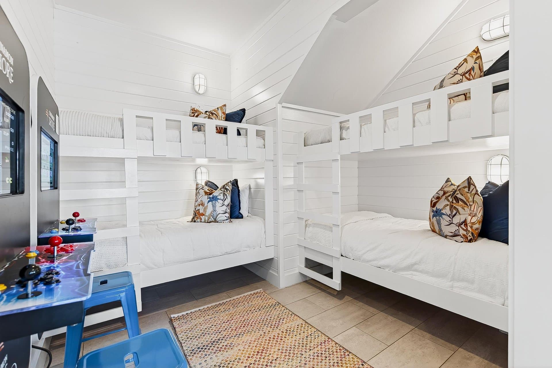 Uncharted - Image 22