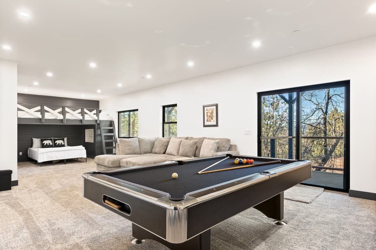 Bear's Retreat - Image 25