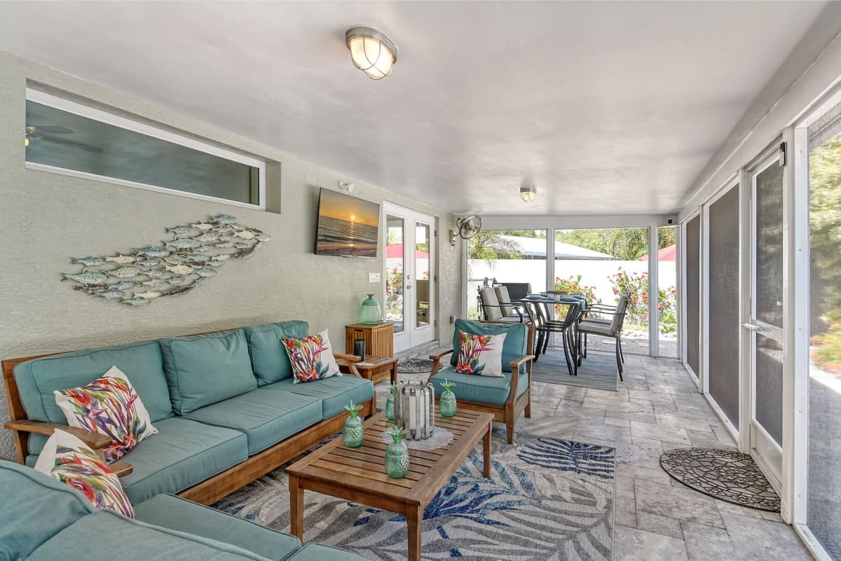 Mermaids Oasis - Image 4