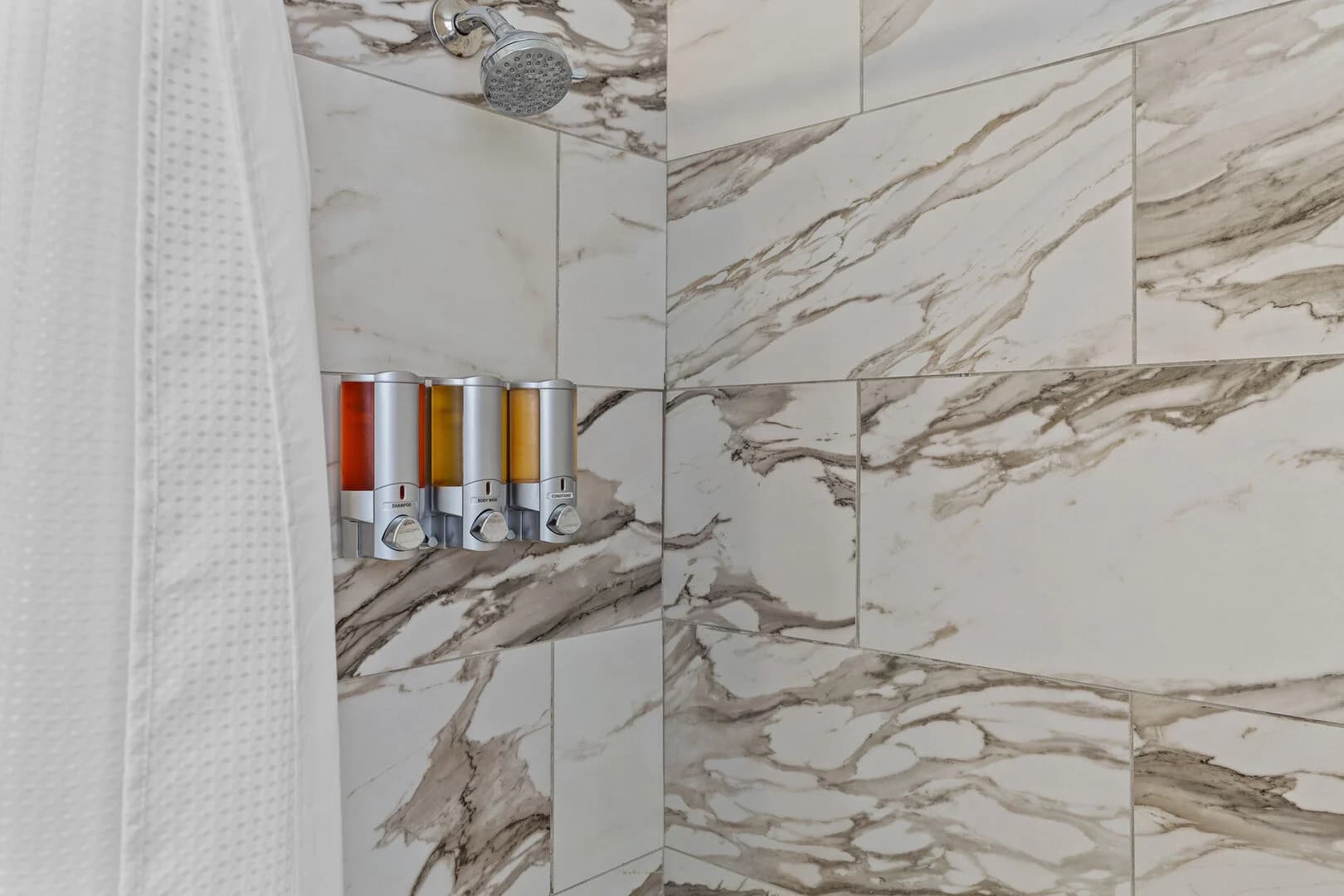 Designer Townhome - Image 15