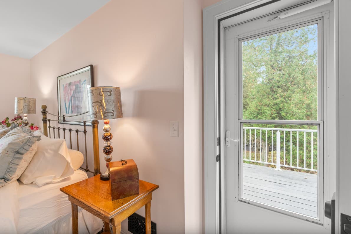 Goettelman's Lake House - Image 58