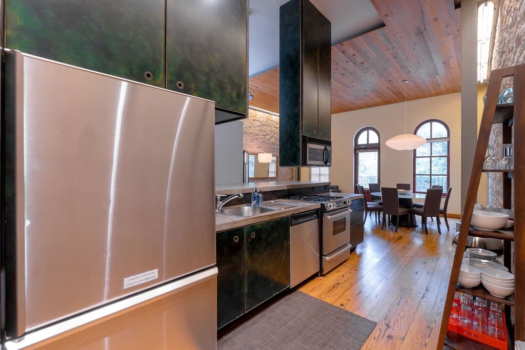 Loft On Congress Home - Image 2