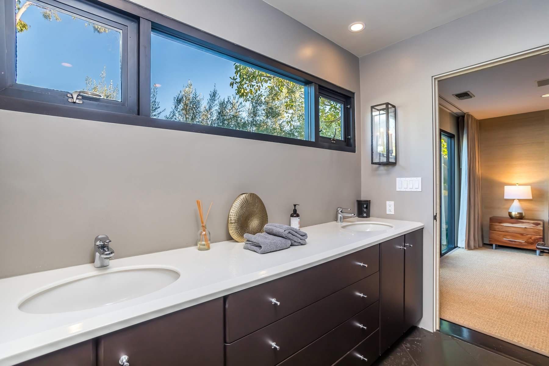 Bird Street Home - Image 30