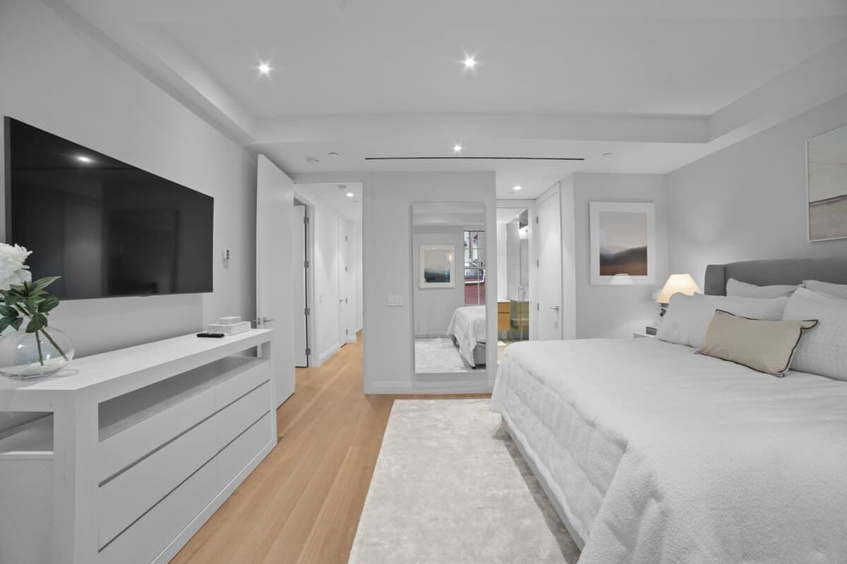 Madison Place - Image 17