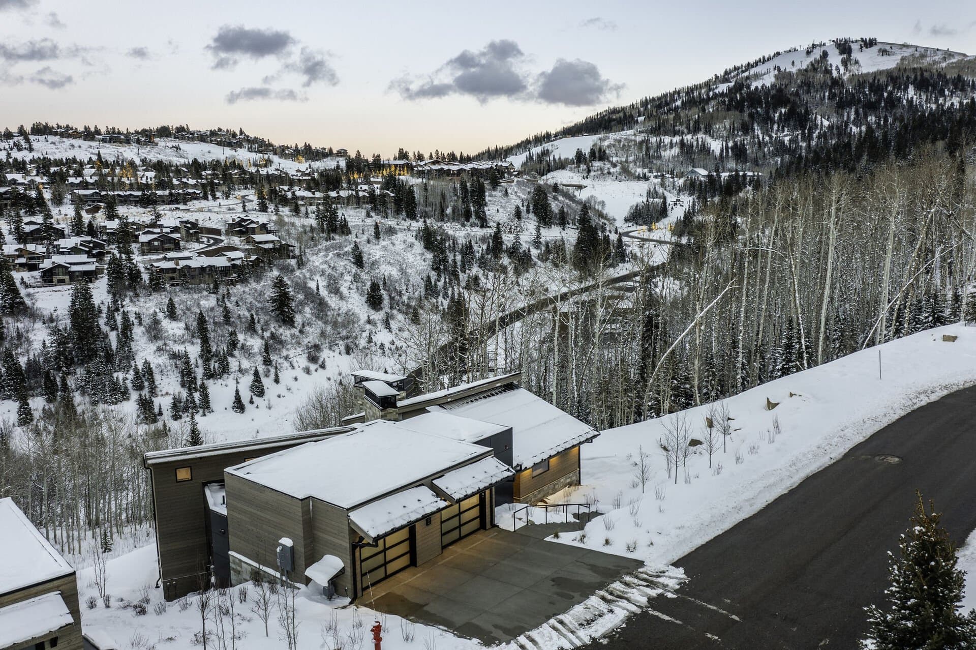 Luxe at Moonshadow - Image 90