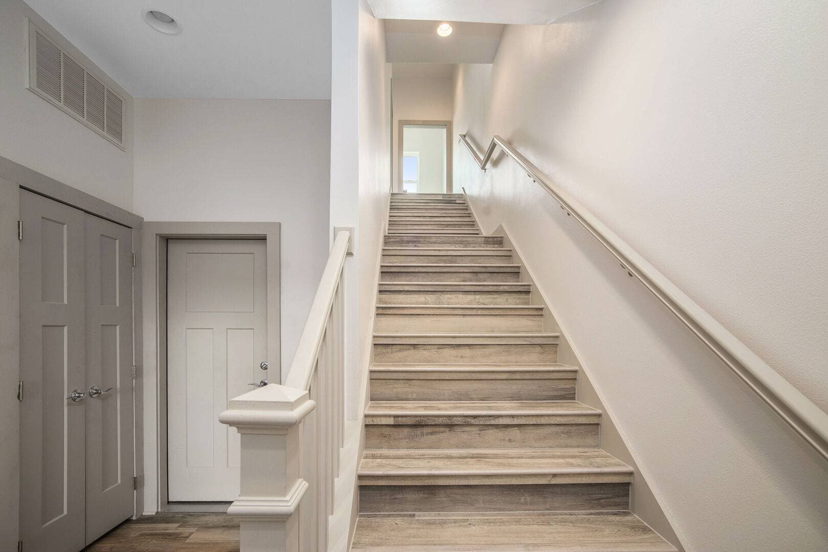 Marina Del Bell - Image 26