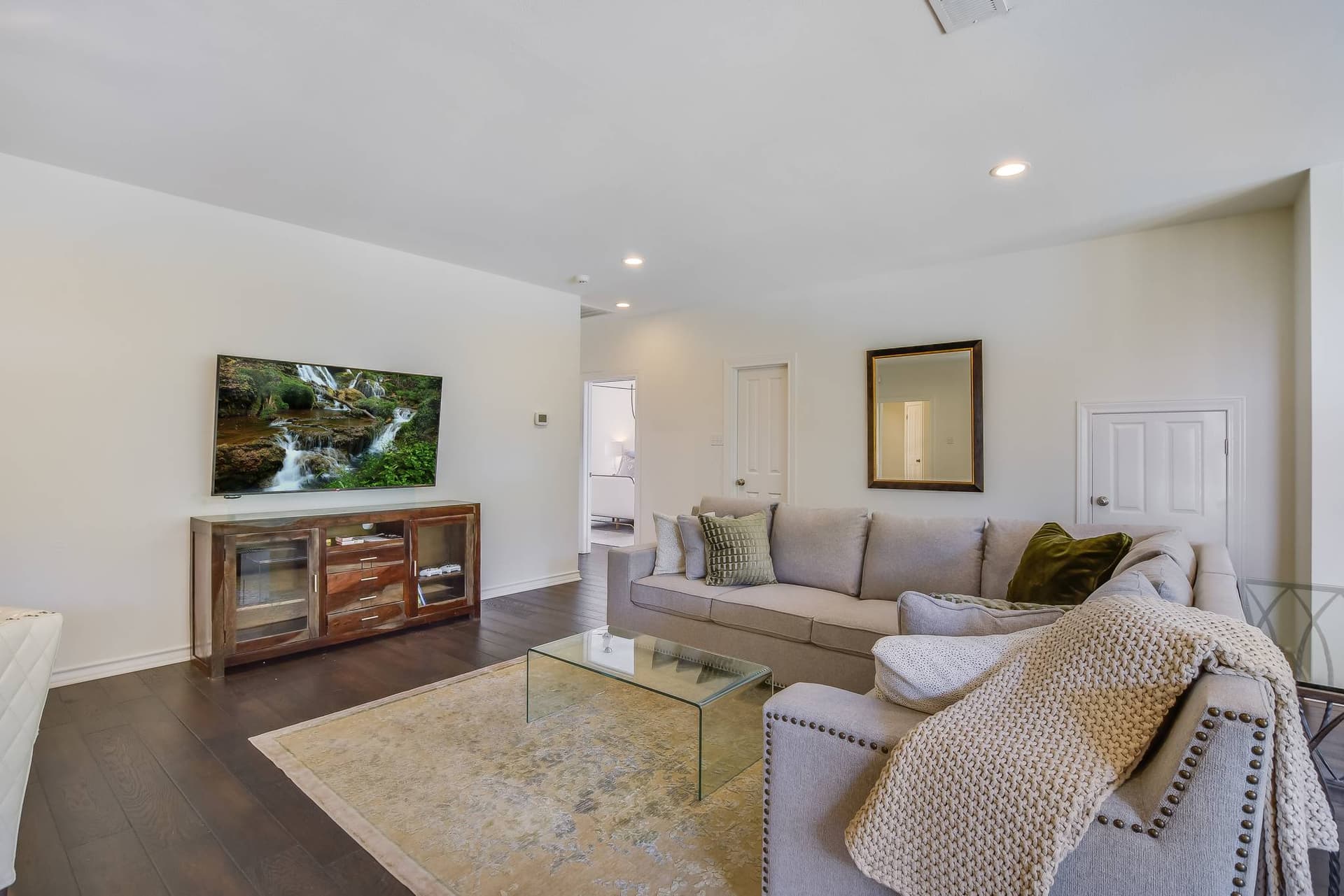 Austin Country Club Estate - Image 17