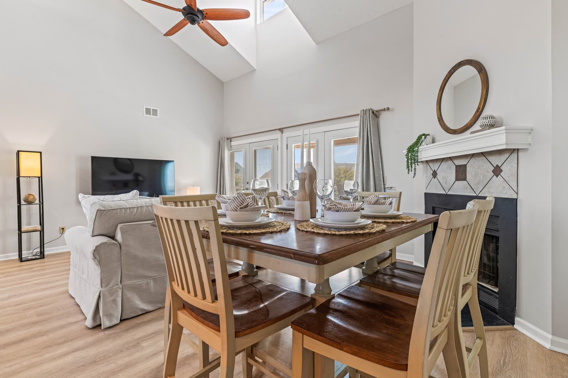 Sun of a Beach Home - Image 9