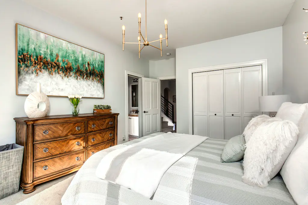 Glamorous Gallivan Place - Image 21