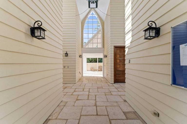 Mira Bella House - Image 40