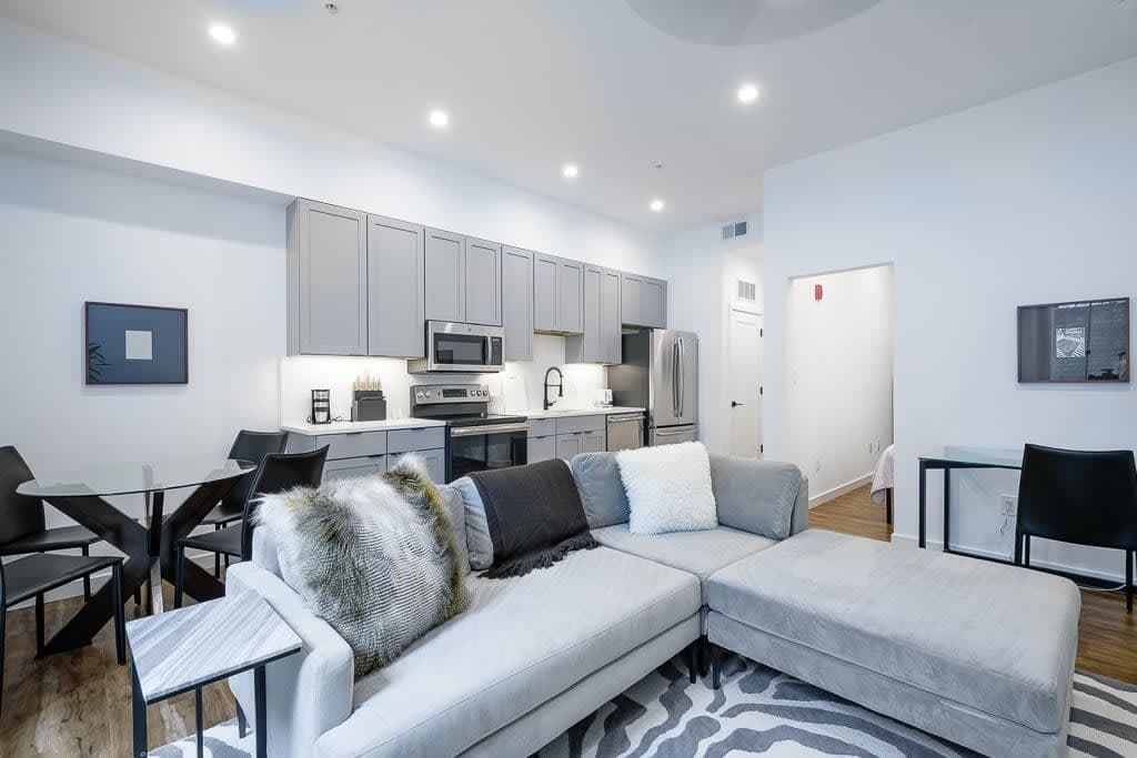 Vibrant Nook - Image 3