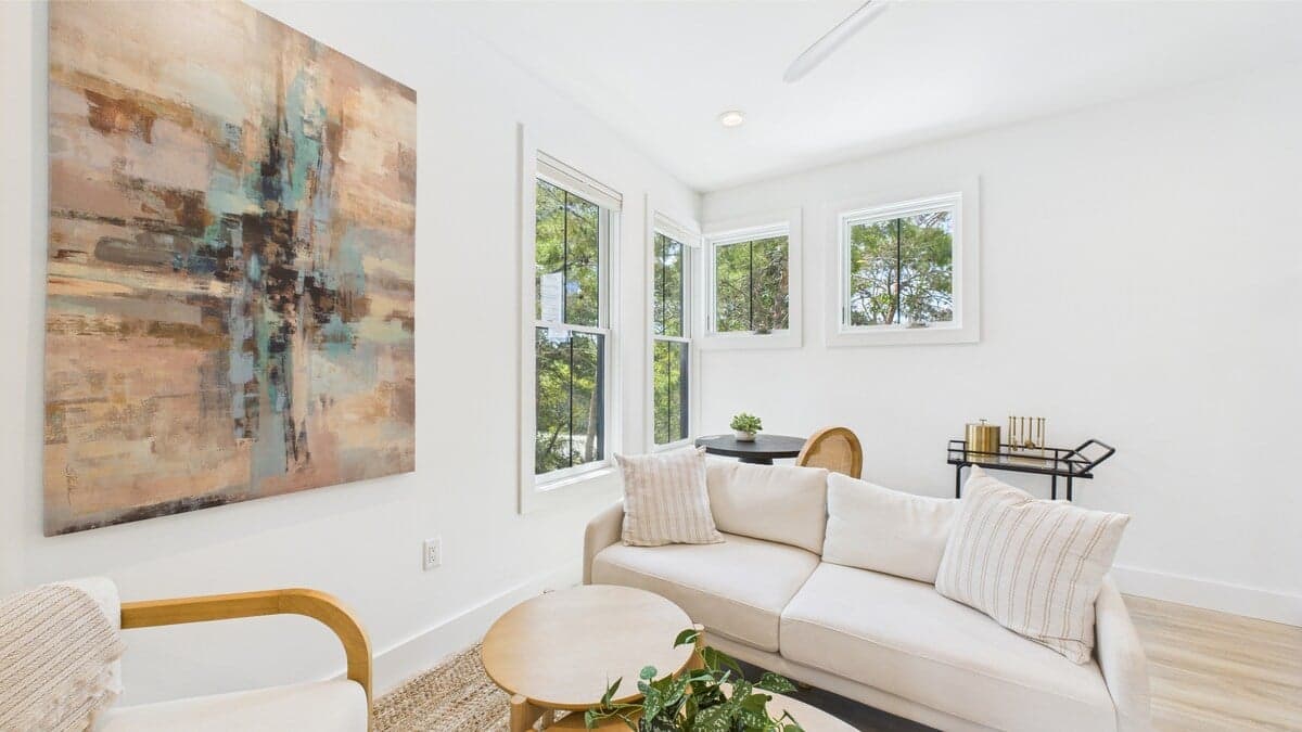 Graytful Loft - Carriage - Image 5