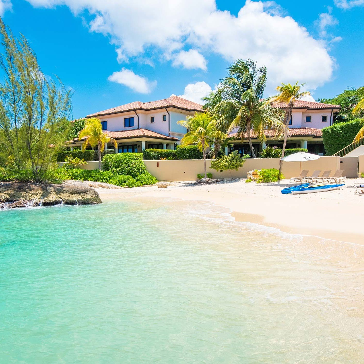 Blue Luna Home - Image 1