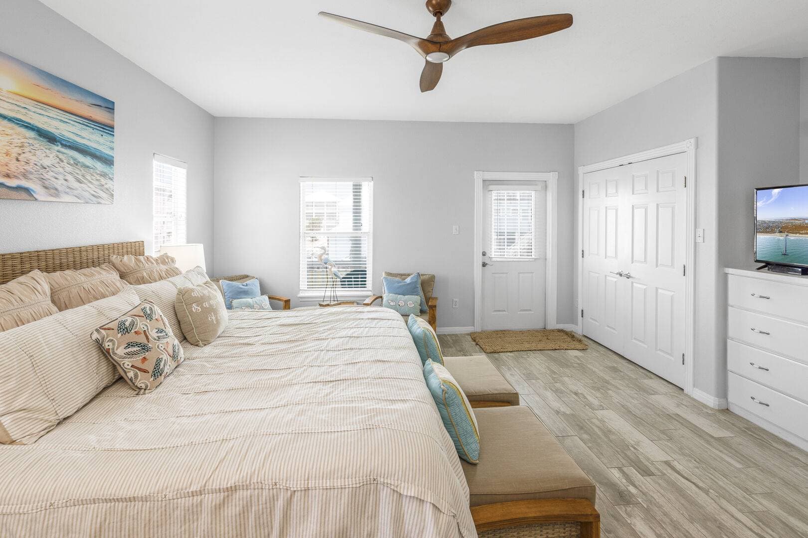 Blue Fin Oasis - Image 38