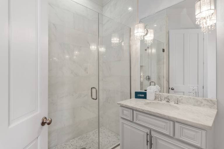 Villa Lago #1856 - Image 13