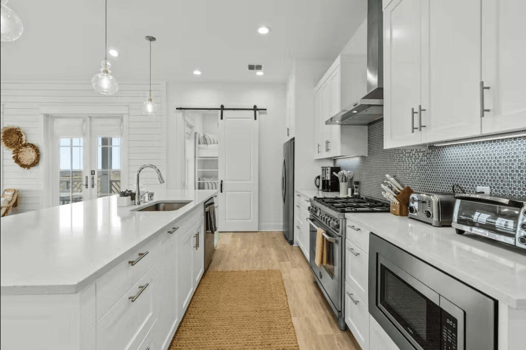 Beach Ball House - Image 16