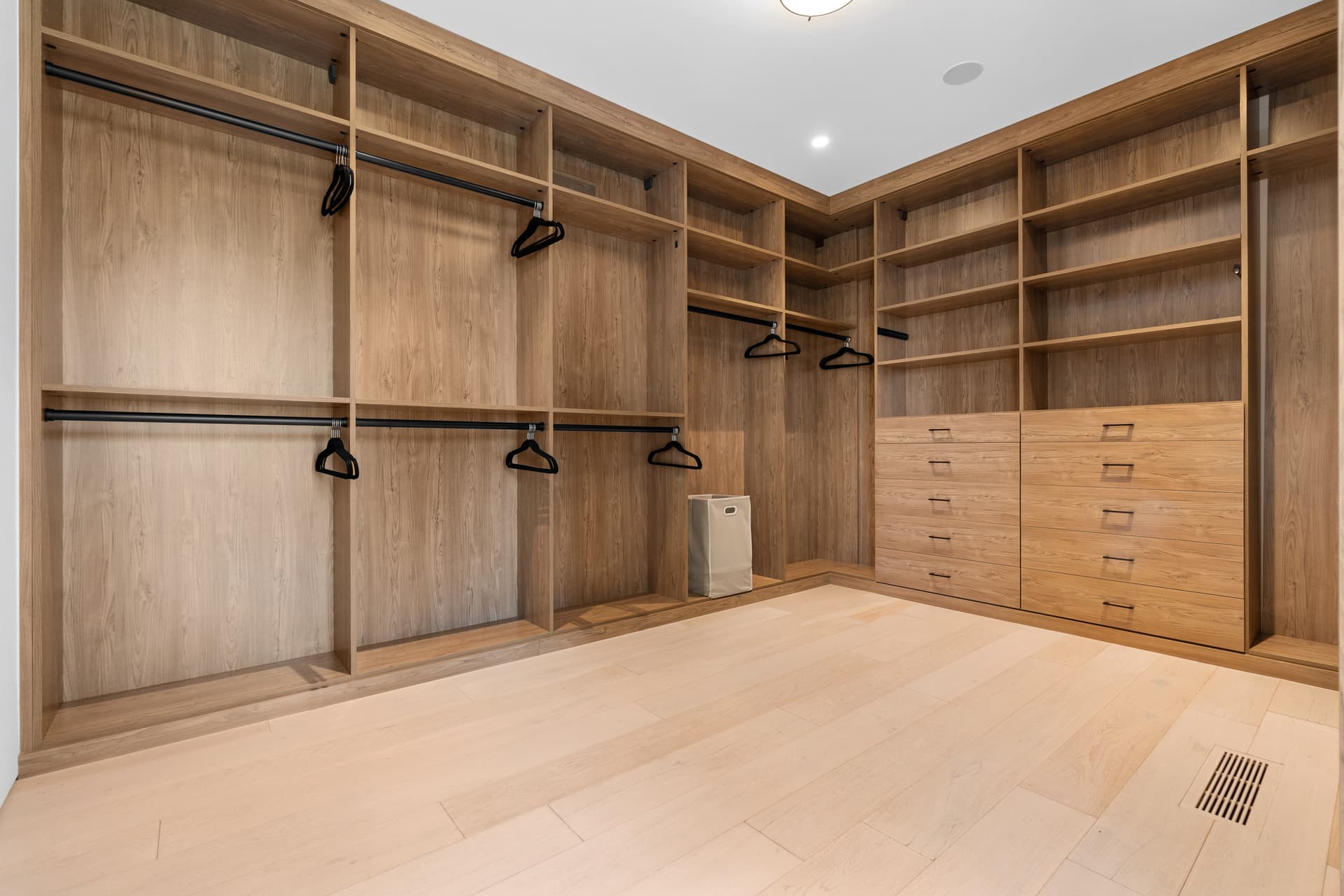 Beverly Grove - Image 13