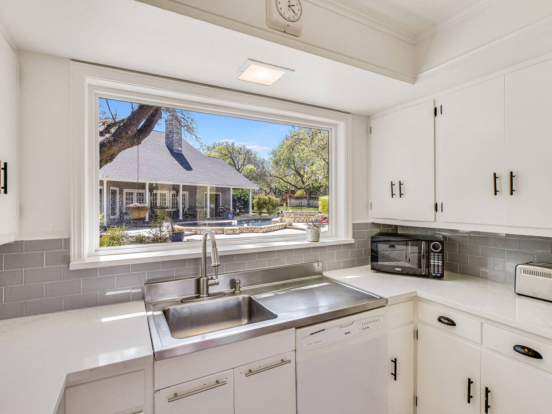 Authentic Westlake - Image 28