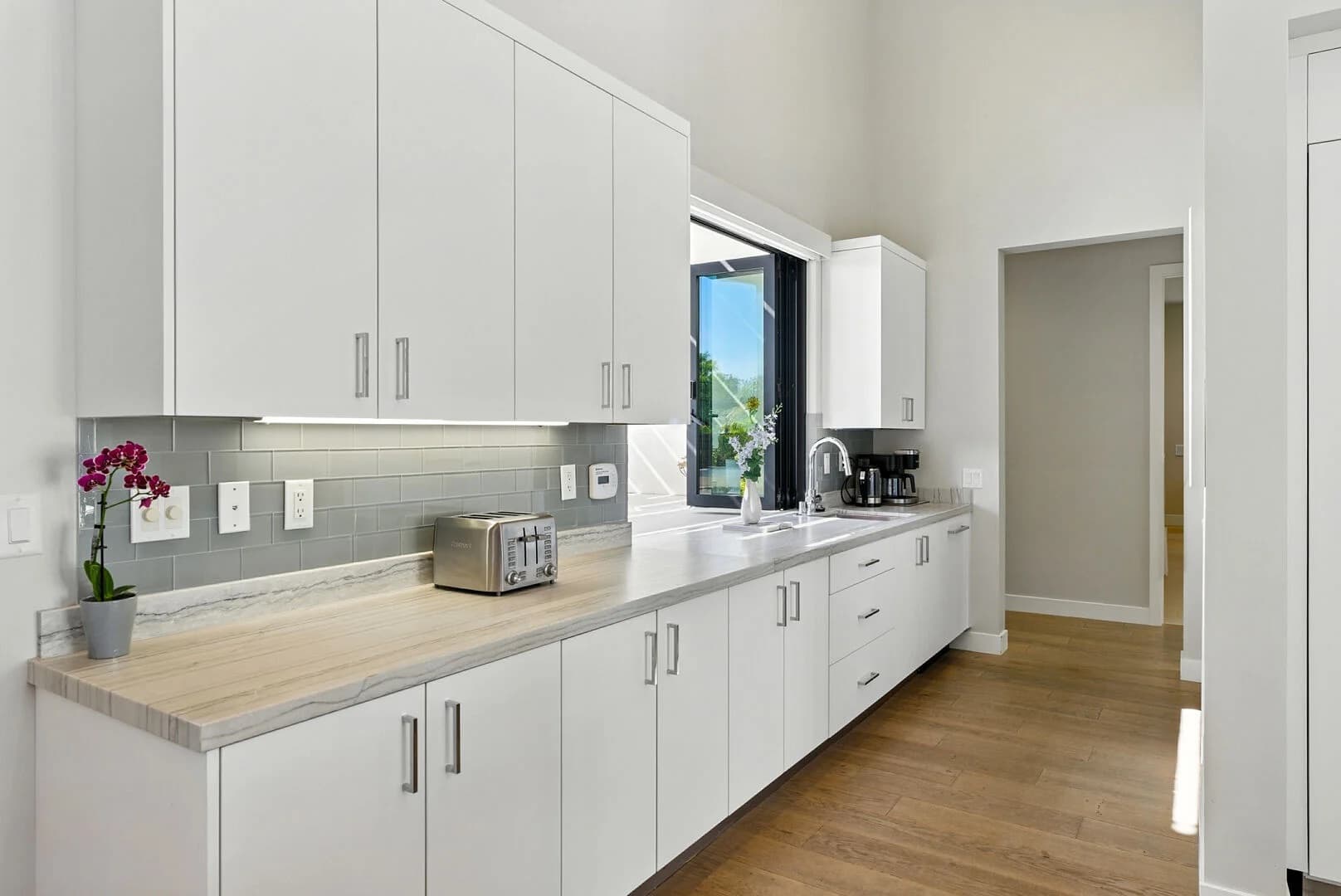 Coastal Paradise - Image 13