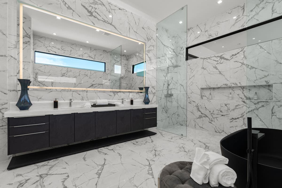 Bravo Villa #12 - Image 37