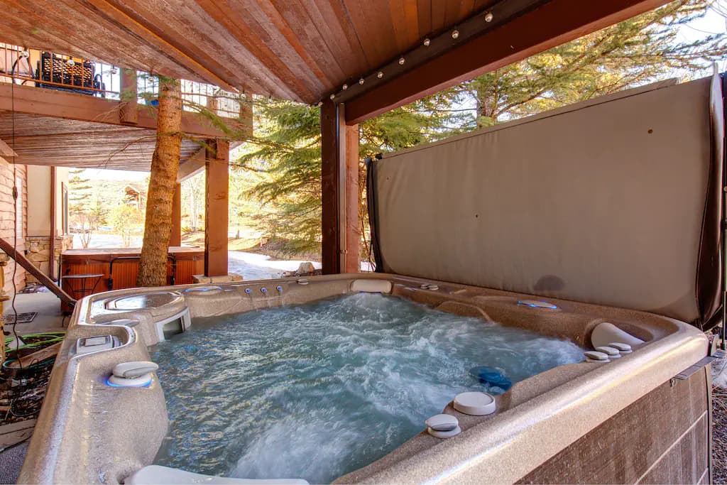 Glamorous Gallivan Place - Image 3