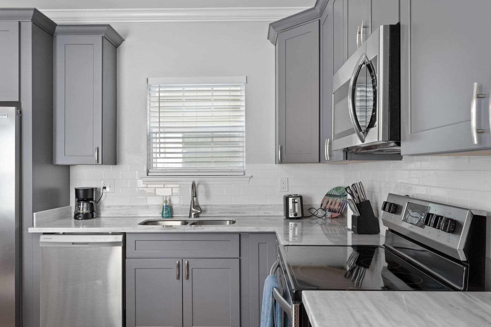 Exquisite Mid-City House - Image 6