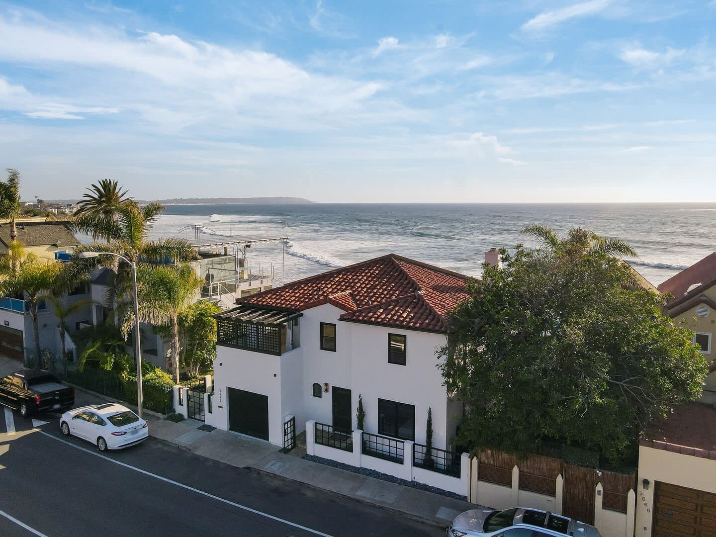 Dolphin Bluff - Image 47