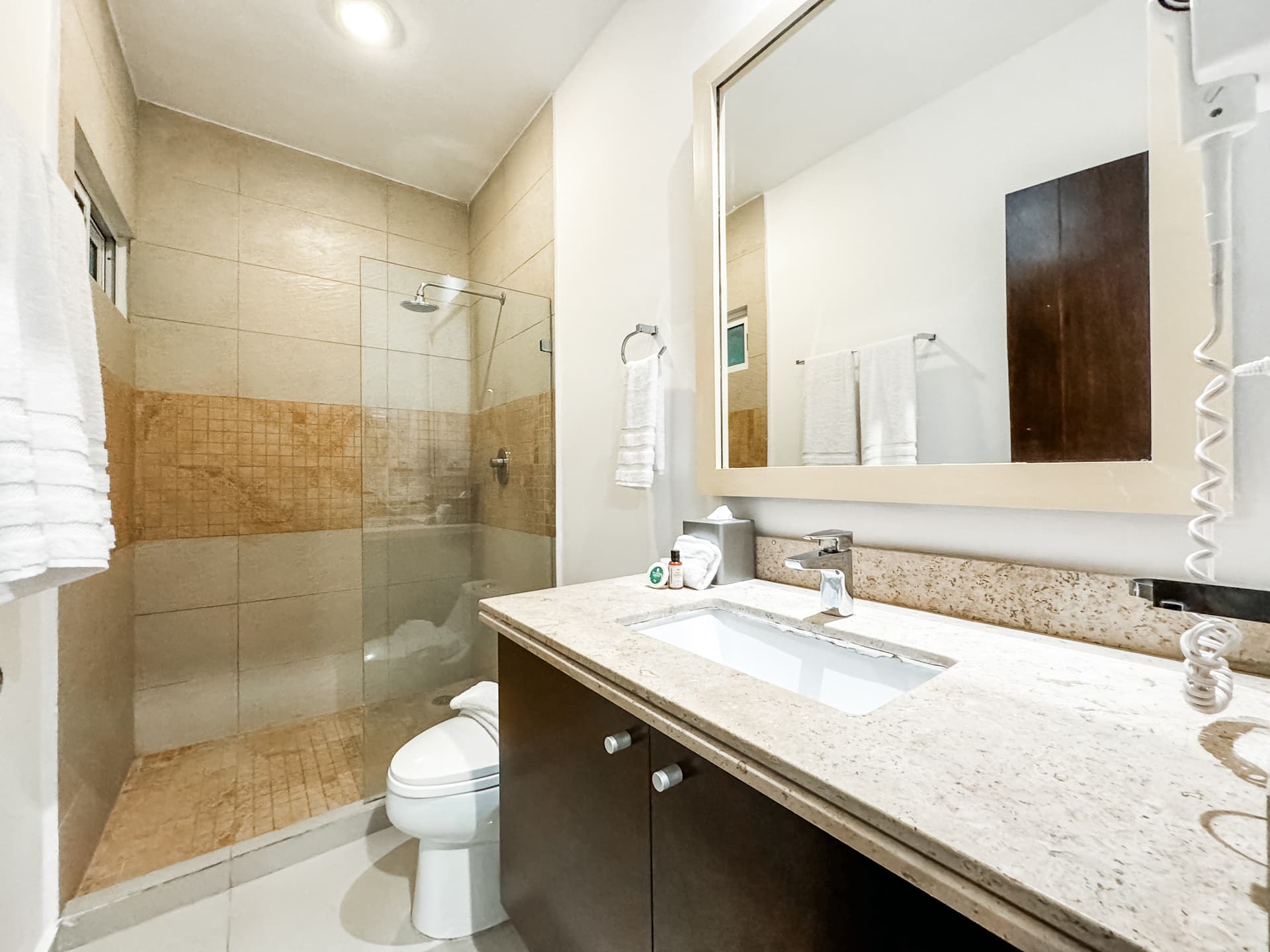 Sabbia Condo #4203 - Image 20