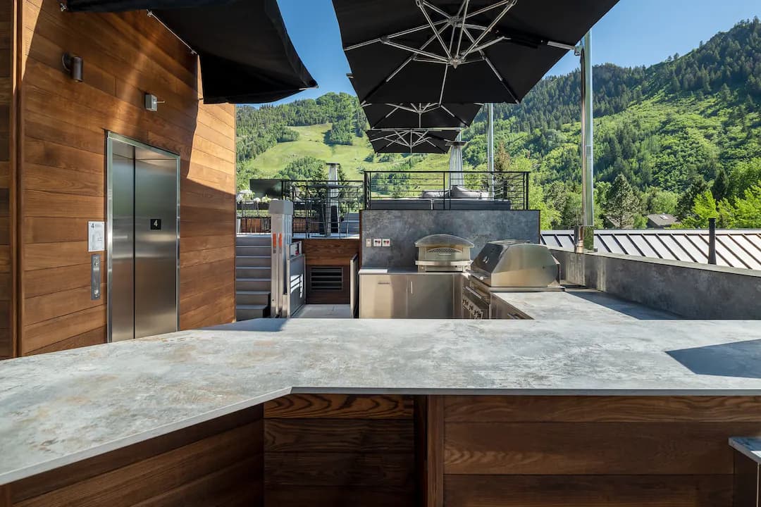 Aspen St. Lodge - Image 35