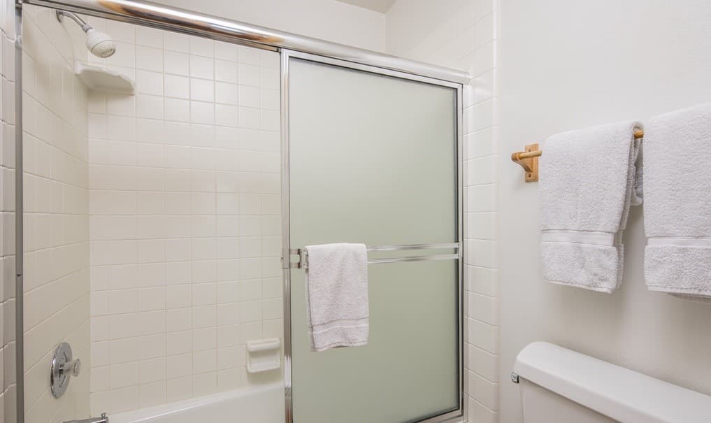 Running Bear Home - Image 16