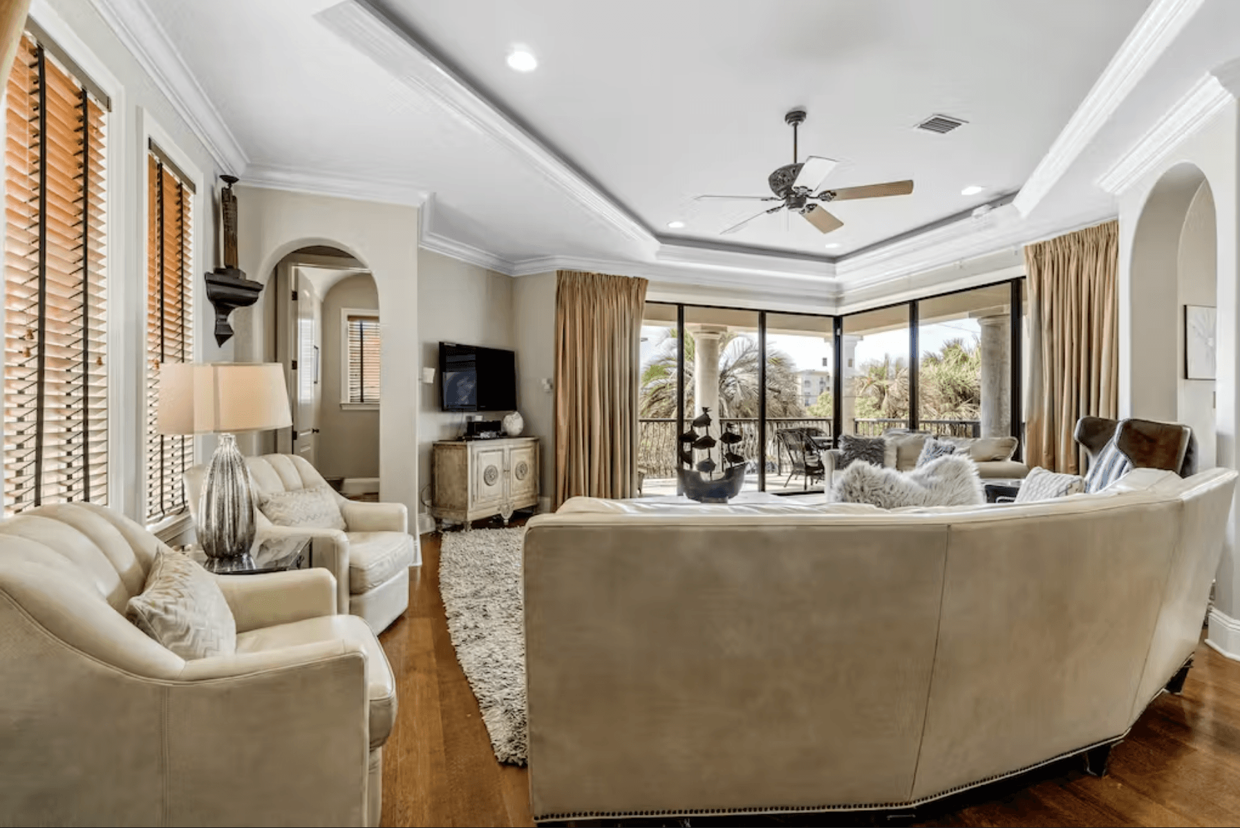 Villa by the Sea House - Image 6