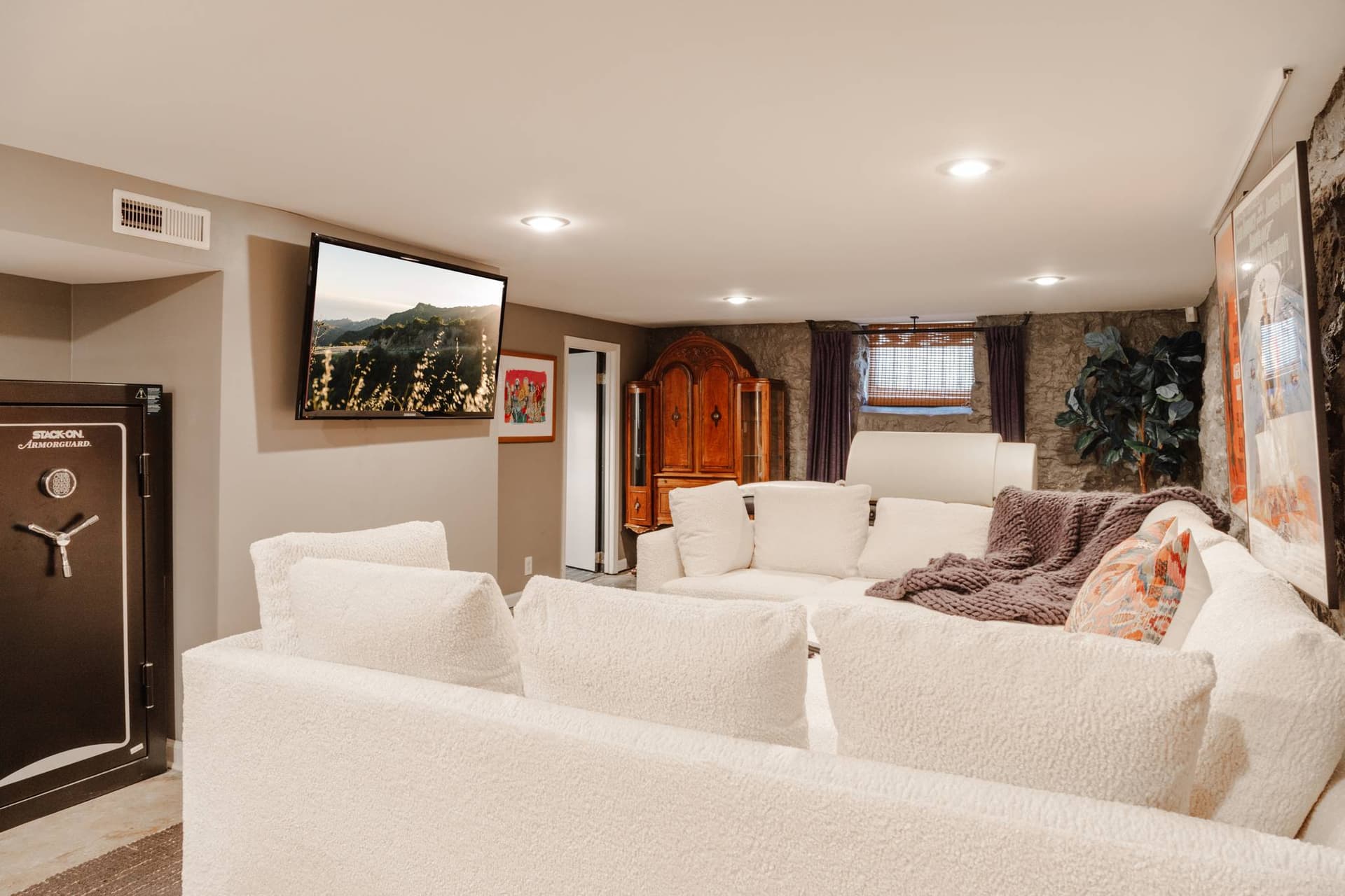 Nashville Chic - Image 26