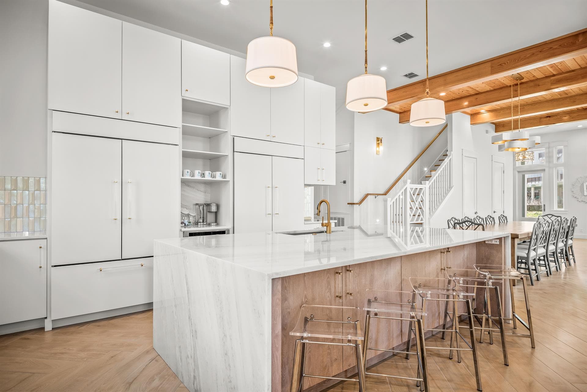 Holiday House - Image 5