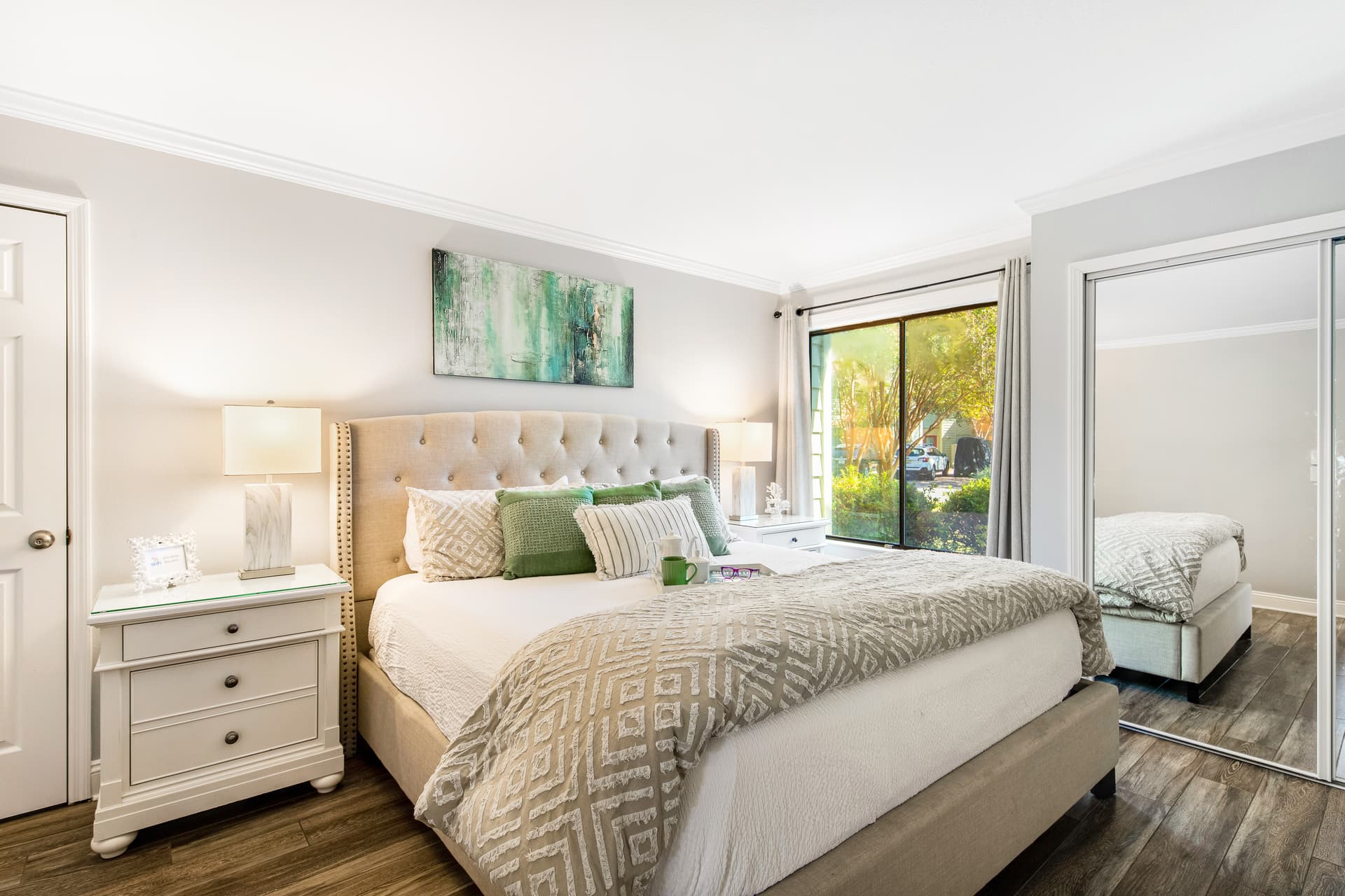 Southern Charm Home - Image 12