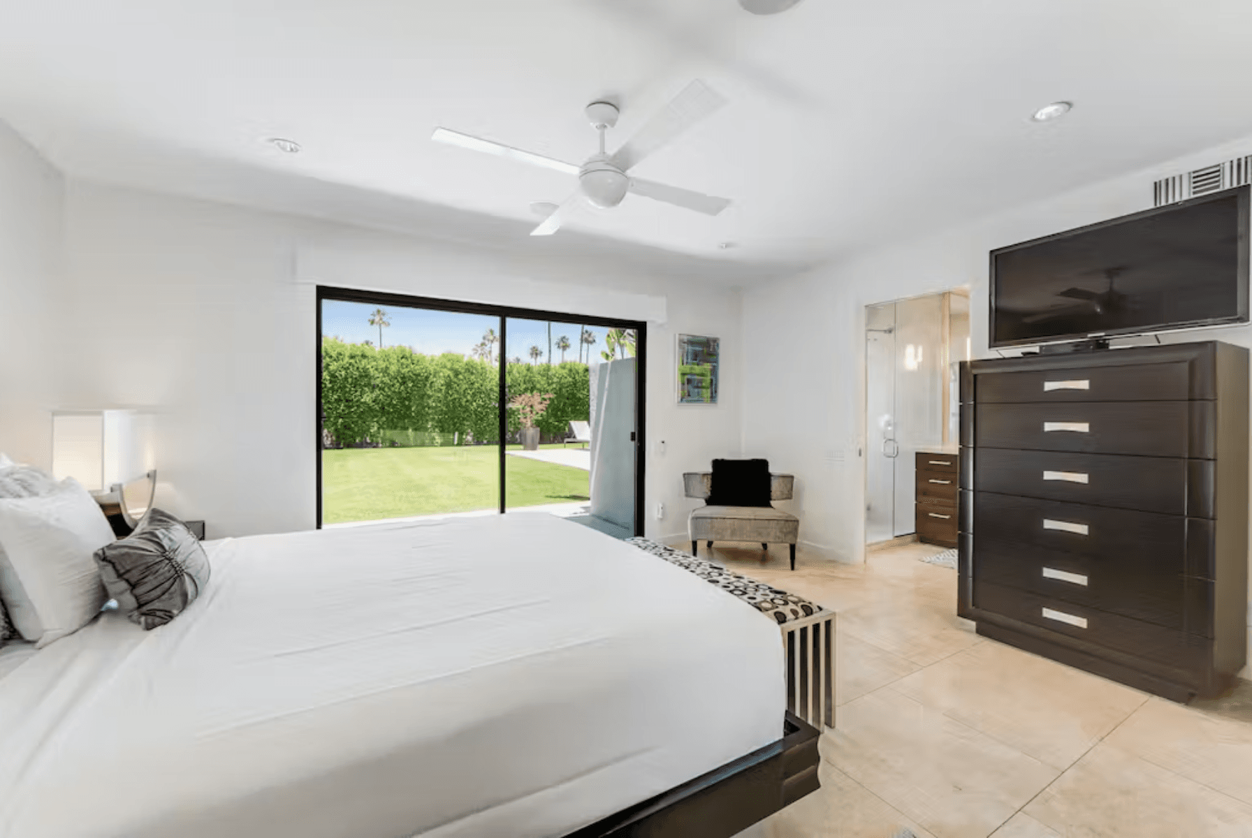 Sunsets on Sierra Home - Image 23