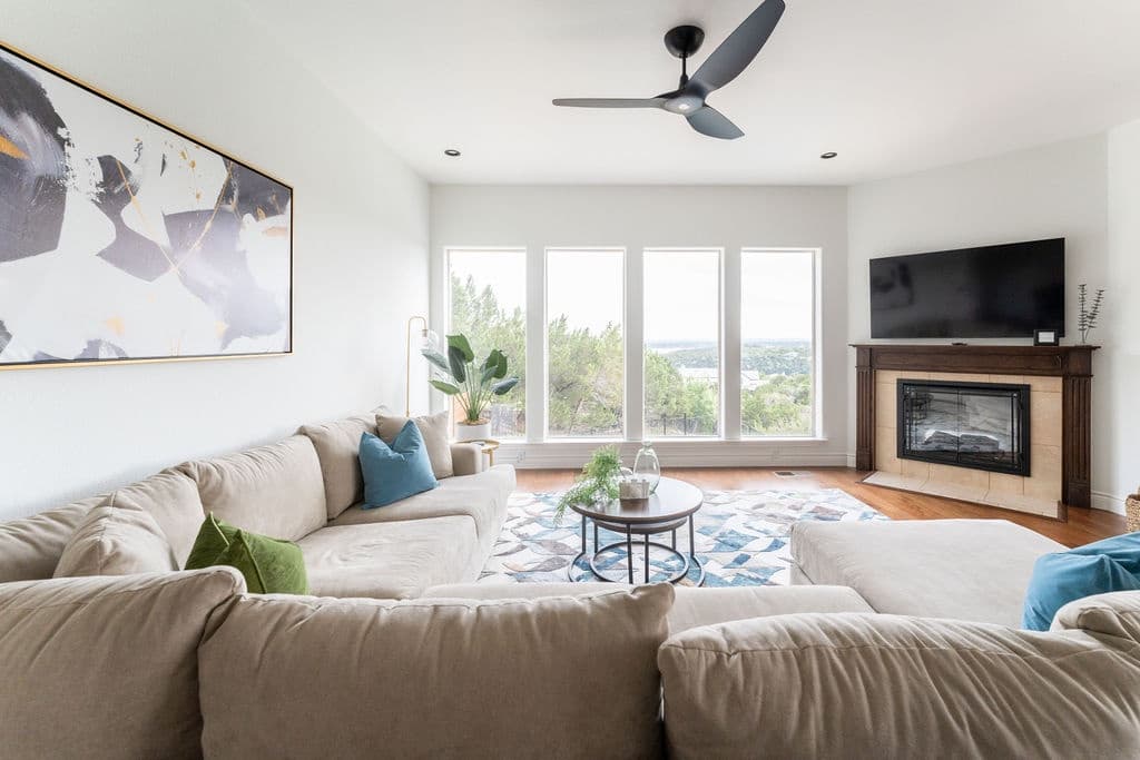 Taking in the View House - Image 2