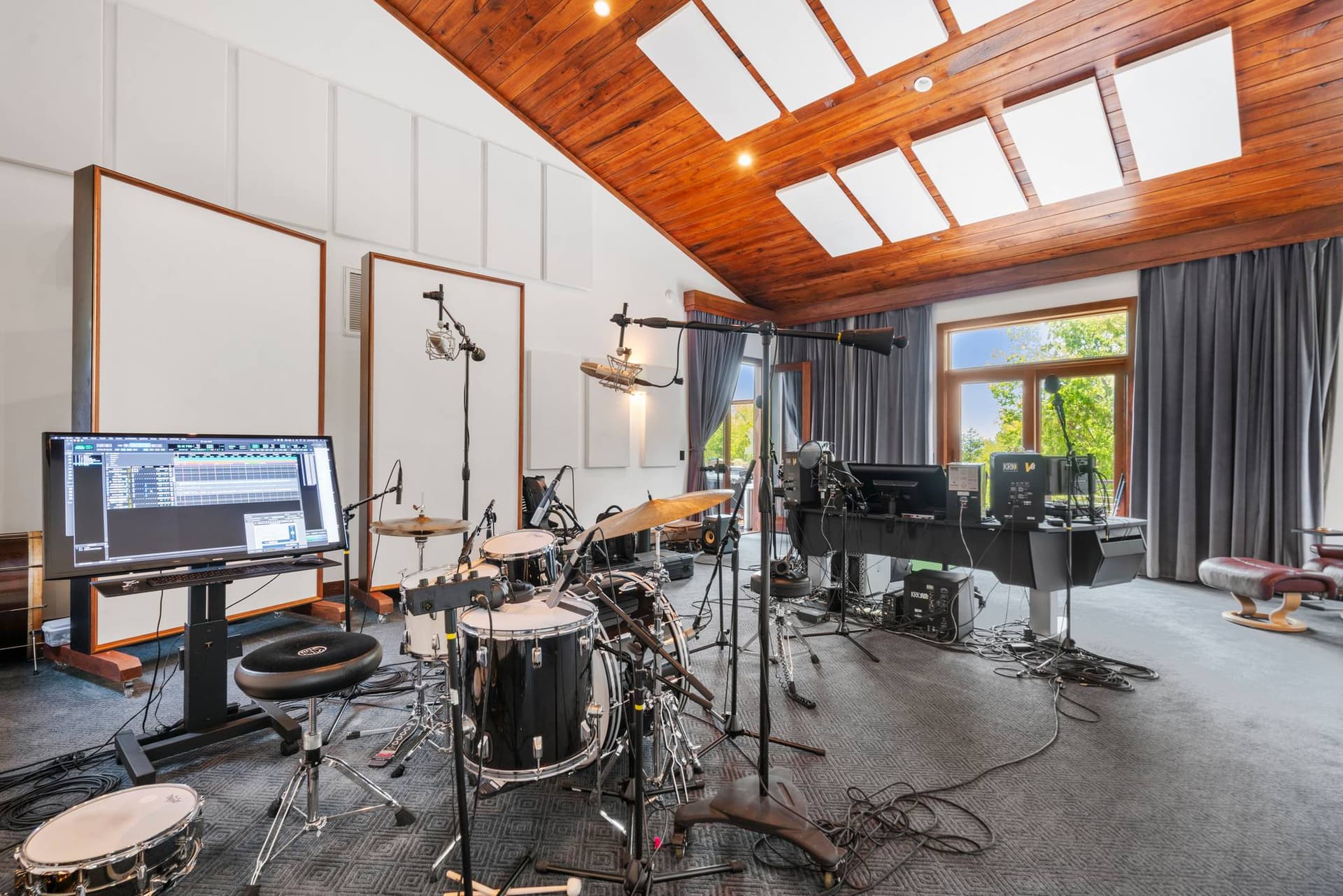 Nashville Sanctuary - Image 45