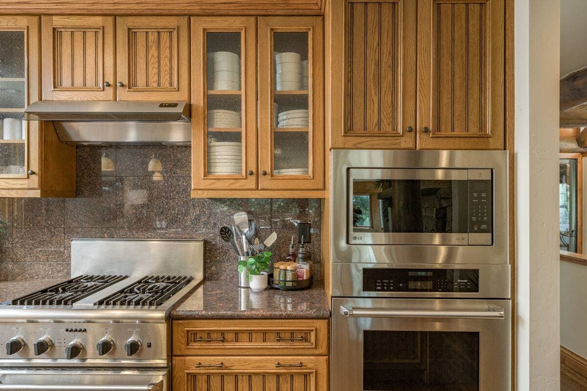 Four Sisters - Image 28