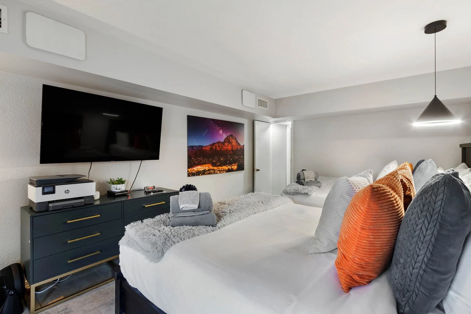 Red Rock Radiance - Image 30