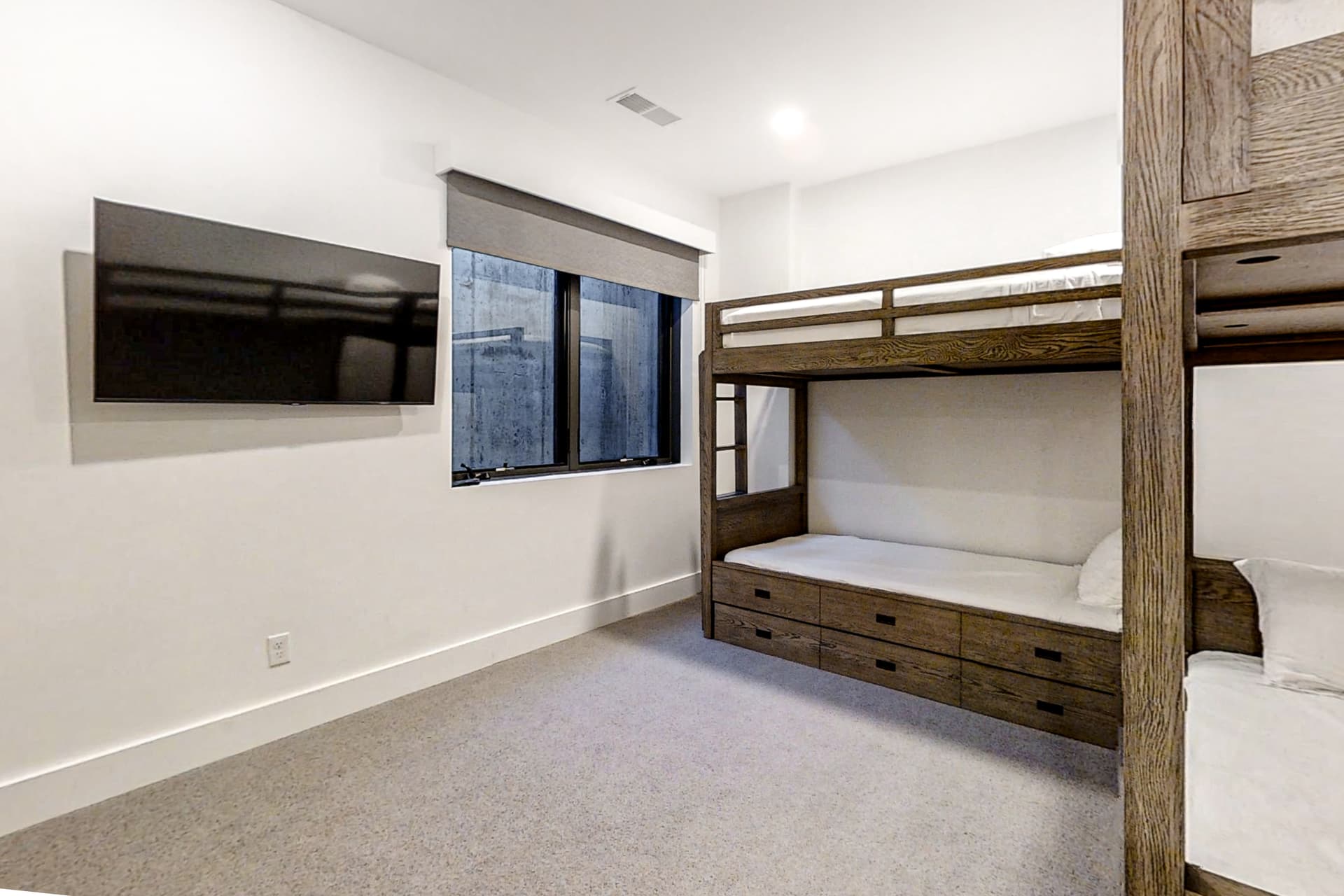 Ridgeline Oasis Place - Image 29