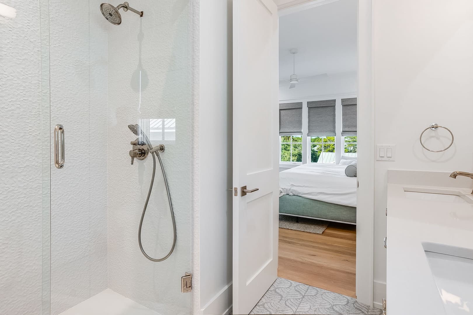 Coastal Comfort - Image 51